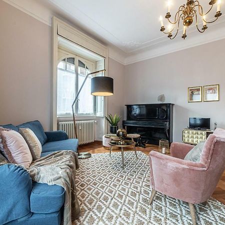 Joivy Sophisticated 3-Bed Flat With Desk Apartment มิลาน ภายนอก รูปภาพ